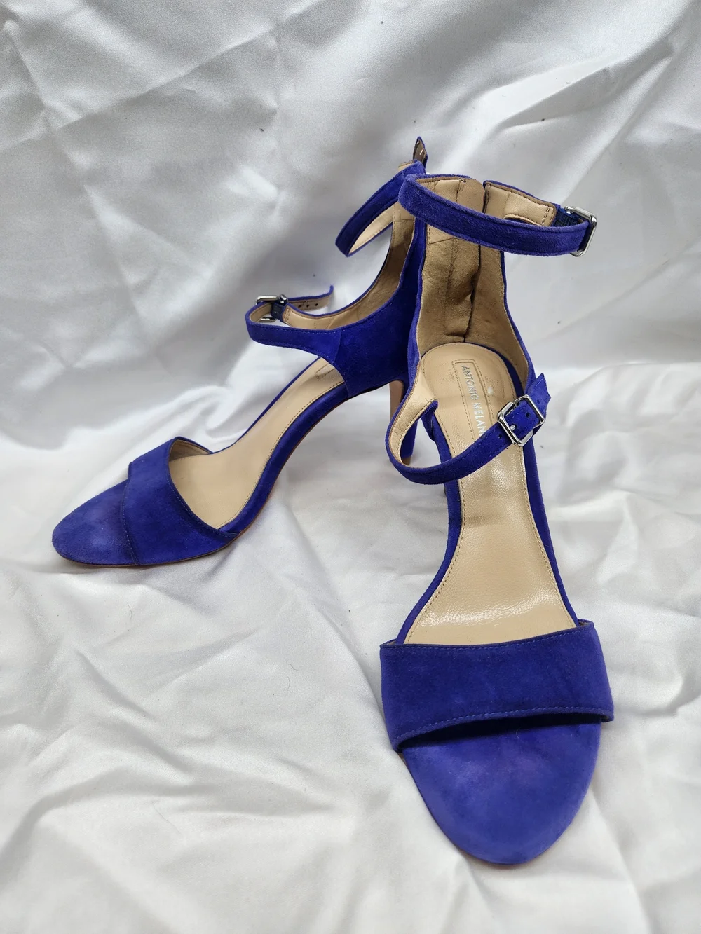 ANTONIO MELANI chic royal